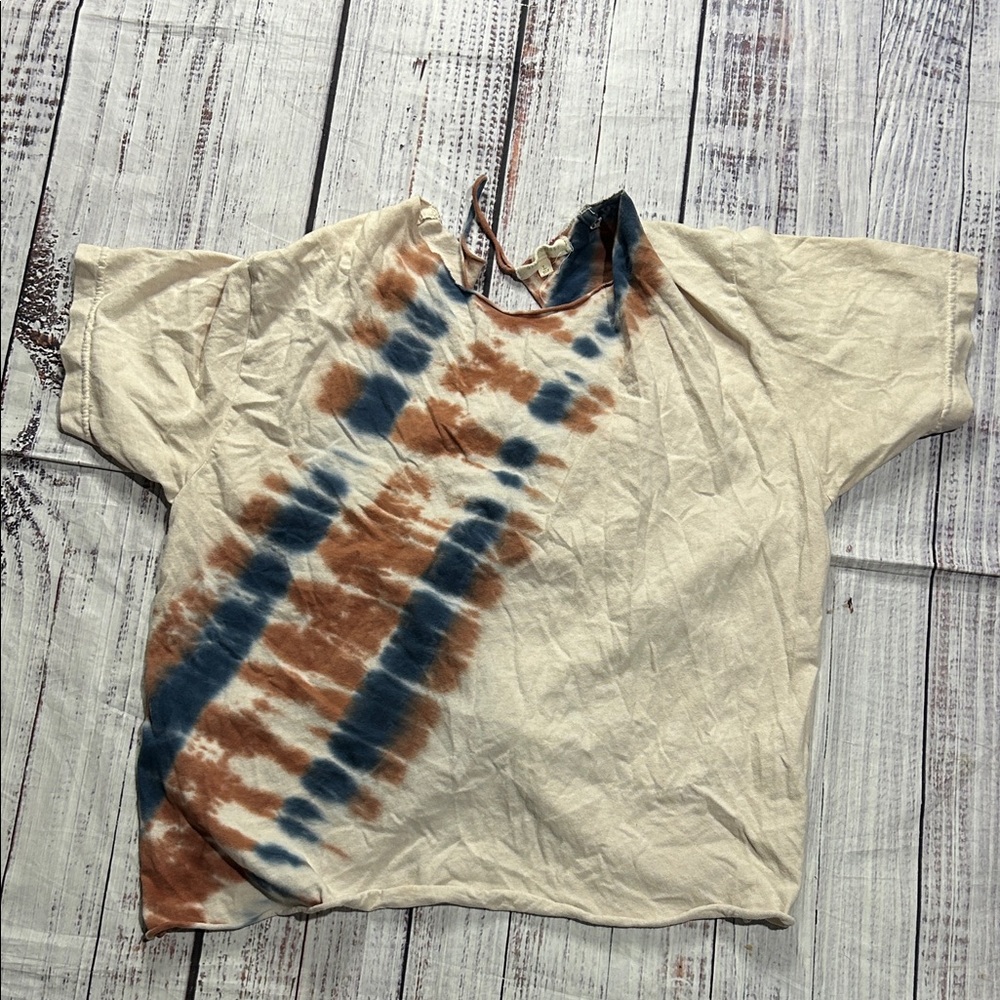 Gilded Intent Tie-Dye Short Sleeve Women’s Top - Cream with Blue & Brown - Picture 1 of 3